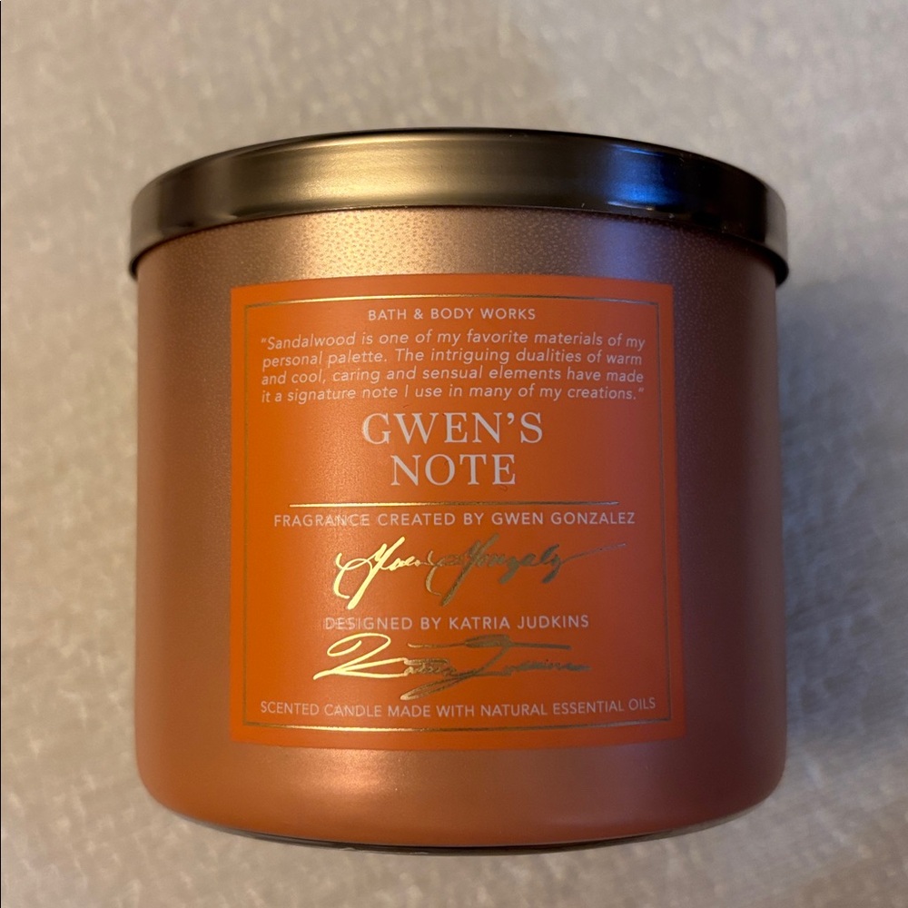 RARE NWT Gwen’s Note 3 Wick Candle